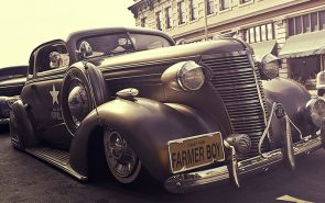 Selling software is like selling cars
