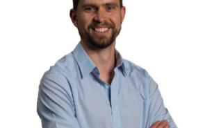 How to Build a Strategy That Delivers Real Results with Simon Kelly