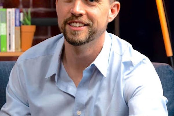 Simon Kelly